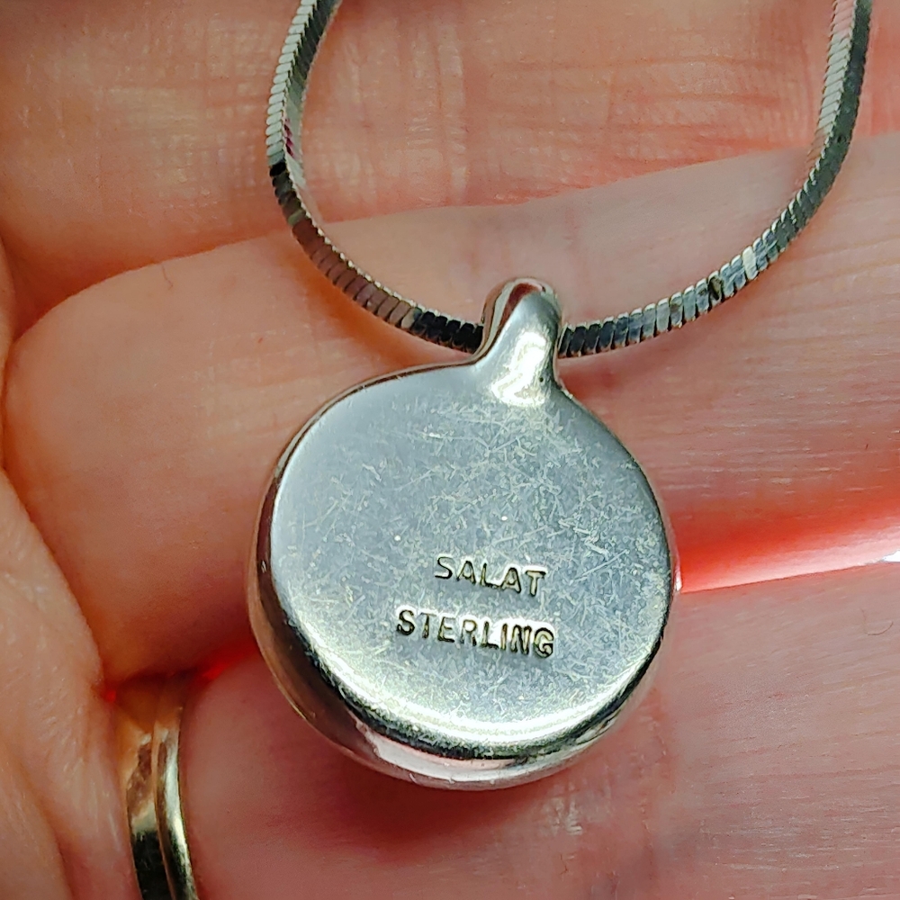 Miriam Salat Sterling Silver Faceted Amber Glass Crystal Round Pendant Necklace - Picture 8 of 12
